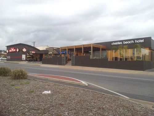 Christies Beach Hotel Clarendon Exterior photo